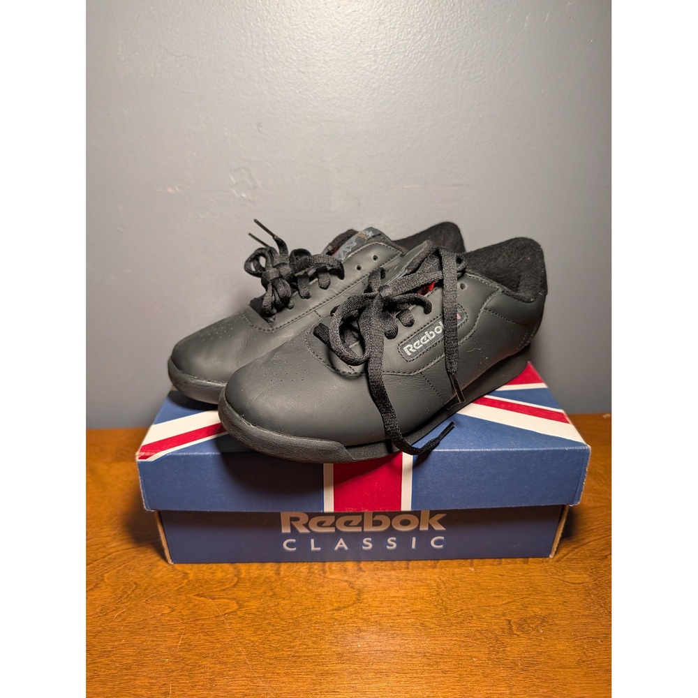 Reebok Princess Women's Sneakers Black Classic Low Top Shoes 53017 Size 8.5